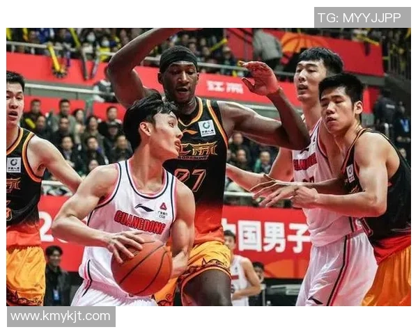 武汉篮球队实力深度剖析与对手比较的全面解读与展望 武汉篮球队实力深度剖析与对手比较的全面解读与展望